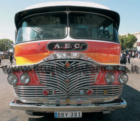 autobus a Malta