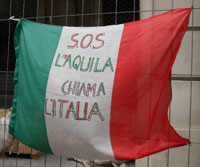 bandiera italiana L'Aquila