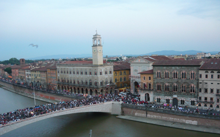 Ponte di mezzo per la Luminara
