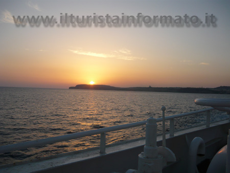 Gozo - tramonto dal traghetto Gozo - tramonto dal traghetto