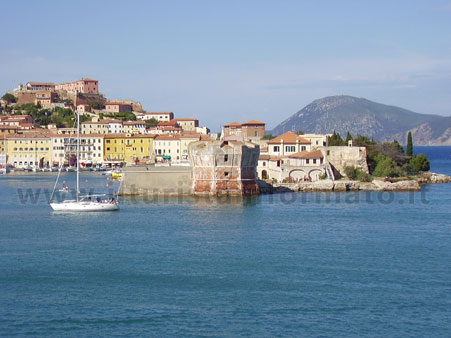 veduta dal mare di Portoferraio veduta dal mare di Portoferraio