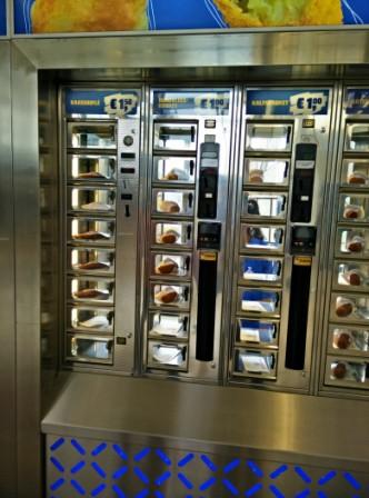 Distributore automatico di cibo