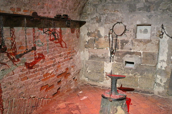 Norimebrga cosa vedere - Prigioni sotterranee