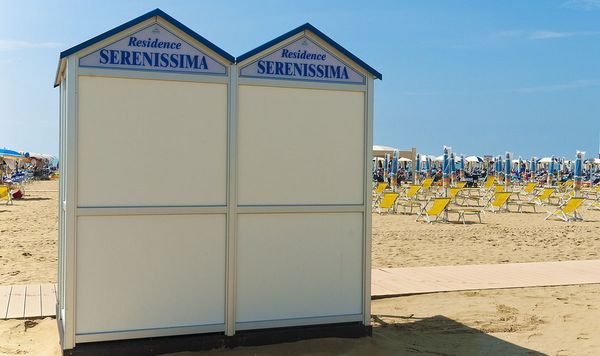 Vacanza in appartamento a Bibione - cabine in spiaggia